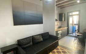 Spacious Modern Apartment In The Vibrant El Raval